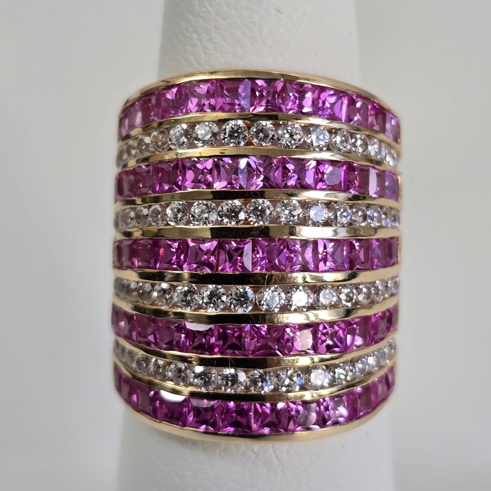 14K GOLD Opulent SCINTILLATING Pink Sapphire Ring